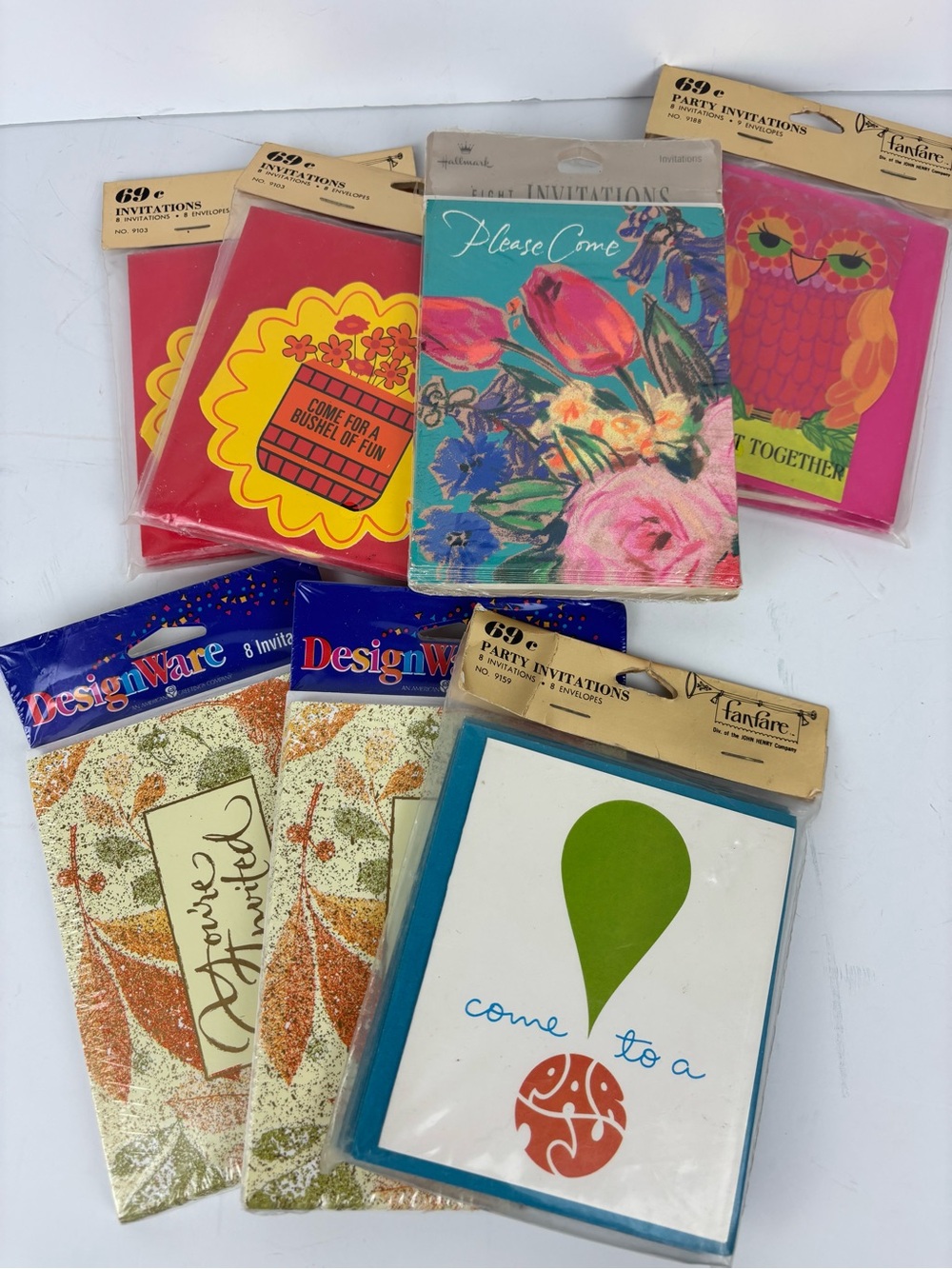 Lot of variety of note cards-Party Invites/vintage & Modern-NIP